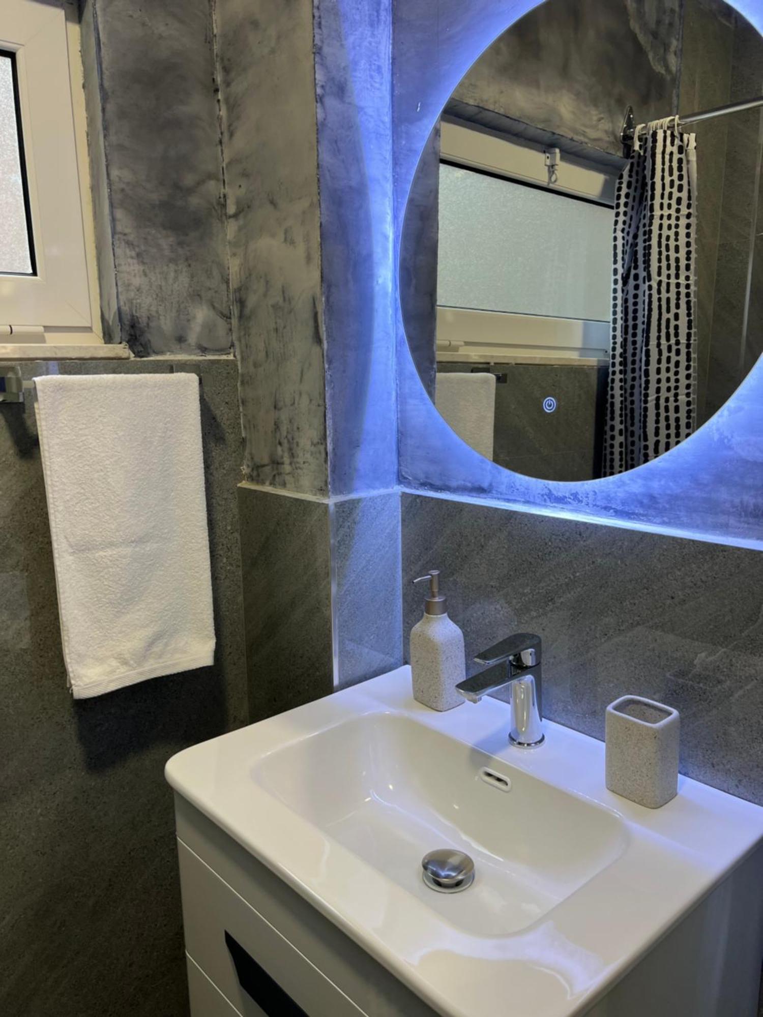 Boho Cane Apartment 티라나 외부 사진