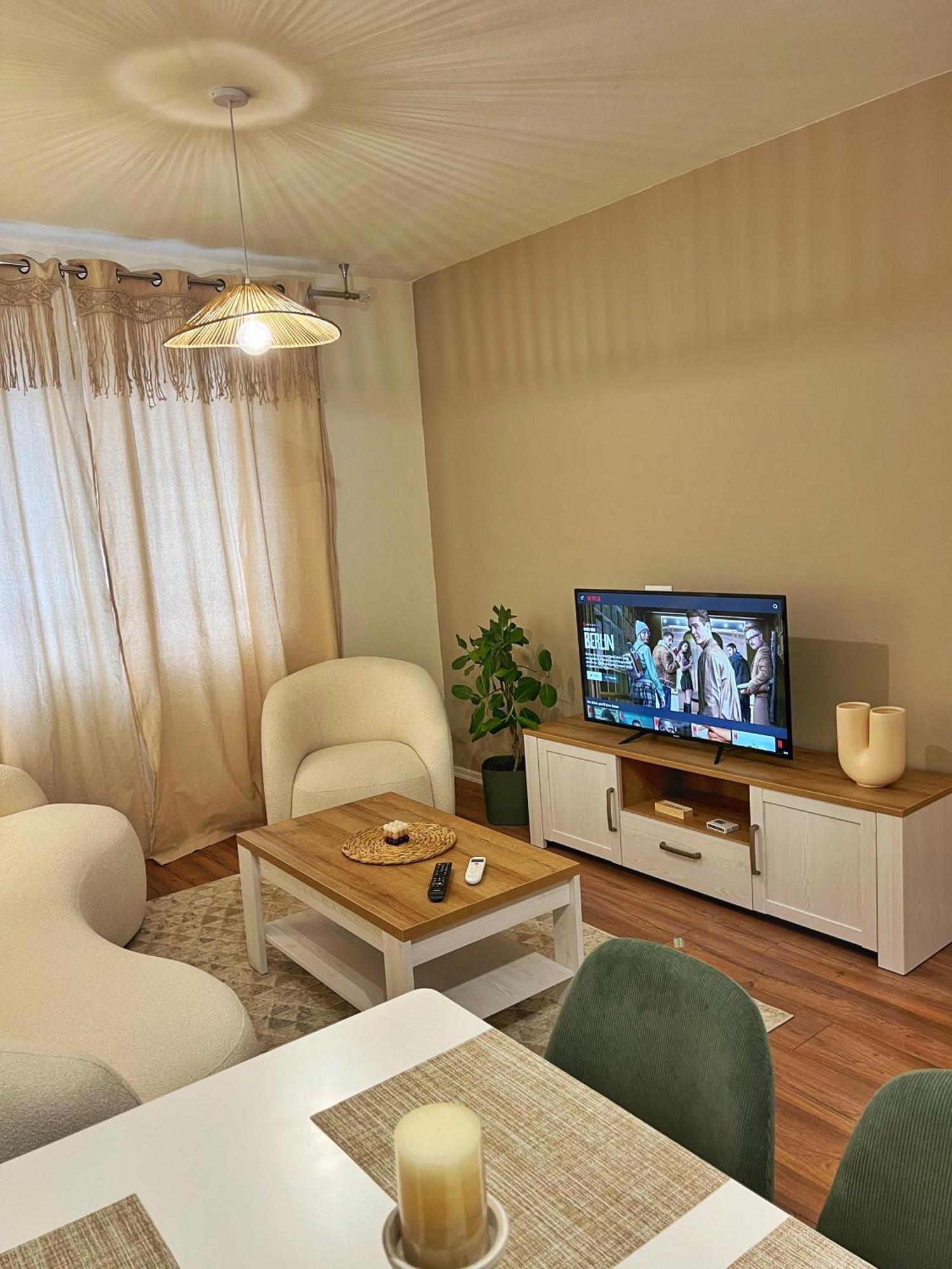 Boho Cane Apartment 티라나 외부 사진