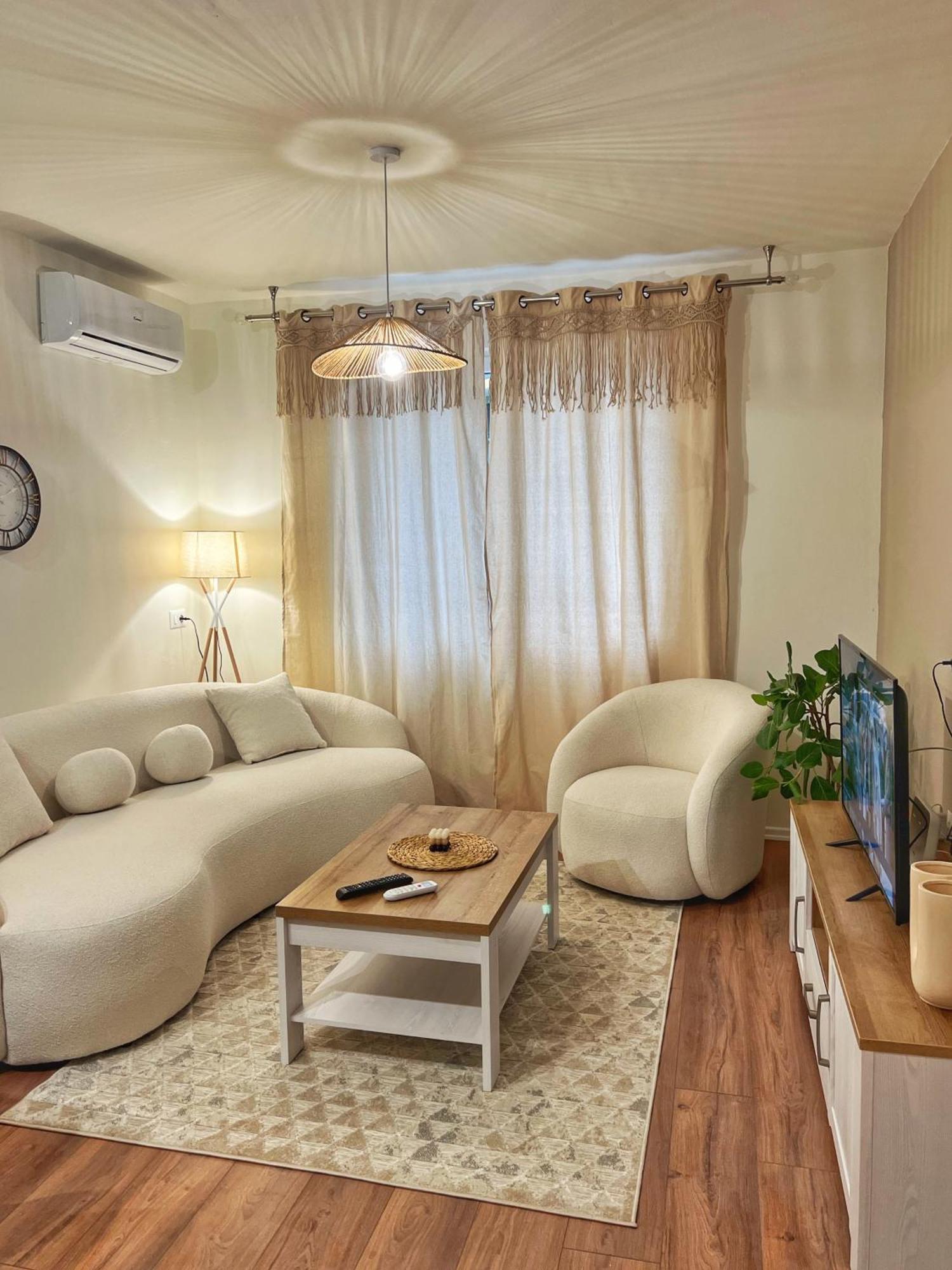 Boho Cane Apartment 티라나 외부 사진